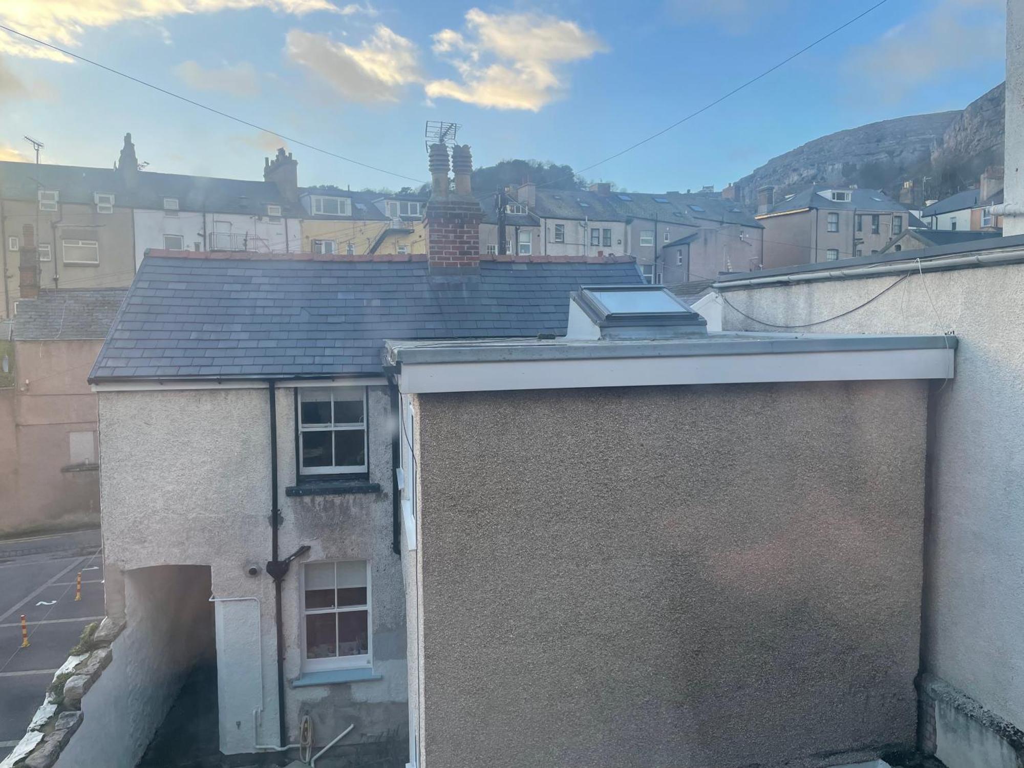 The Wildings Hotel & Tudno'S Restaurant Llandudno Bagian luar foto
