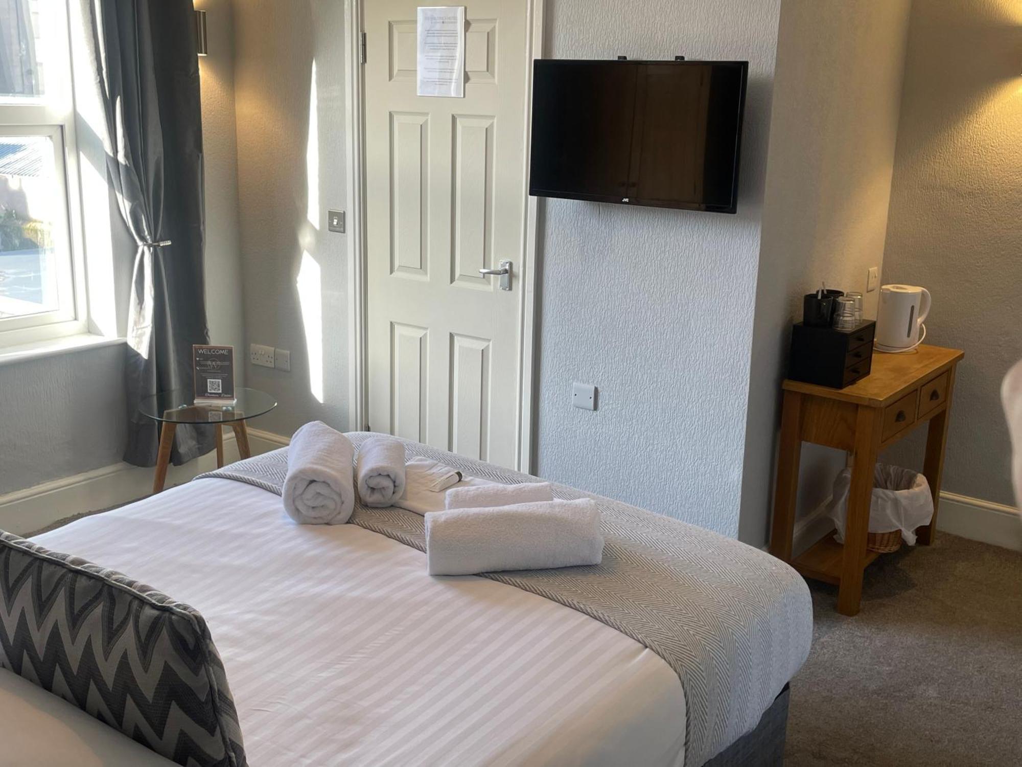 The Wildings Hotel & Tudno'S Restaurant Llandudno Bagian luar foto