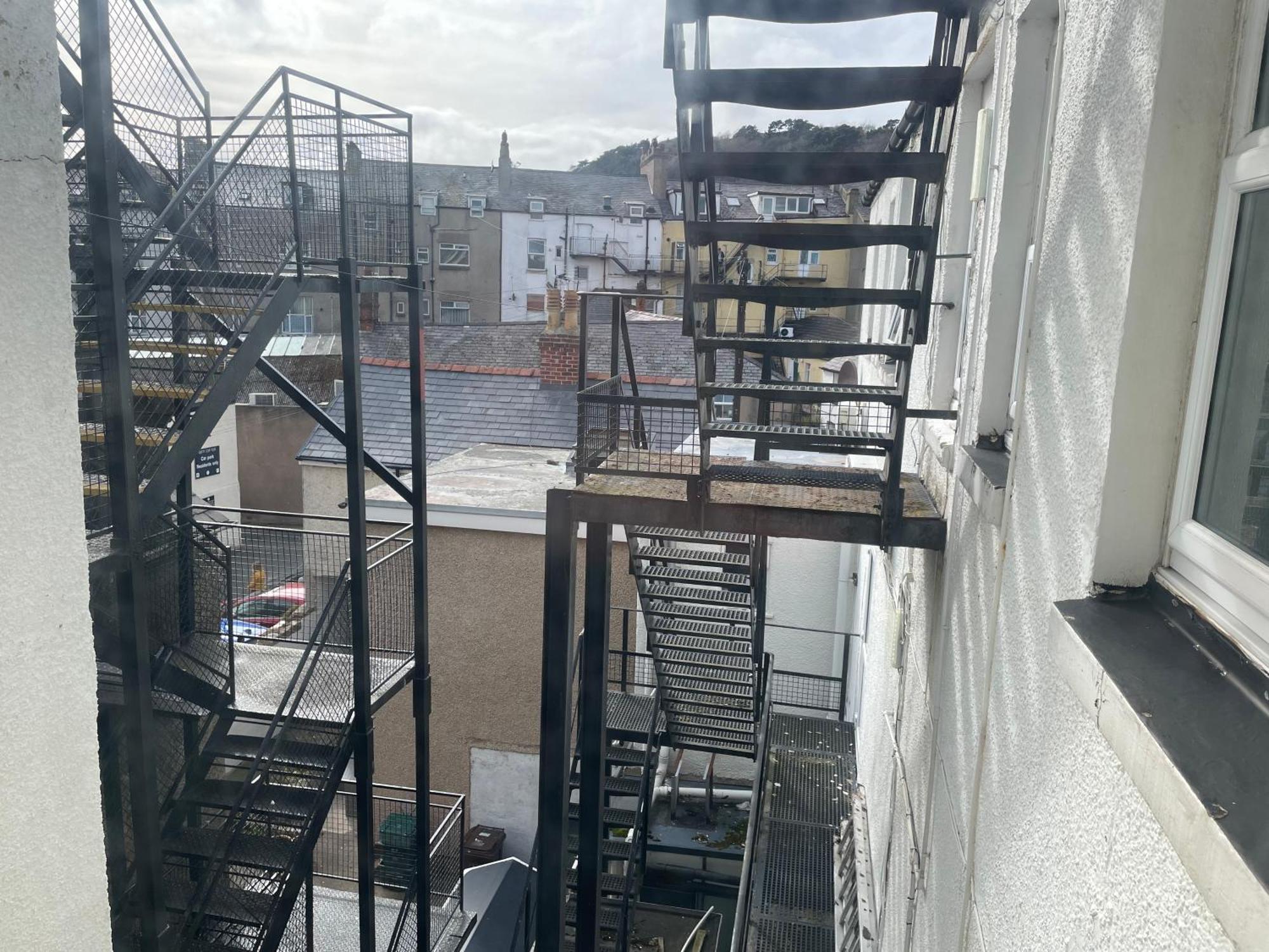 The Wildings Hotel & Tudno'S Restaurant Llandudno Bagian luar foto